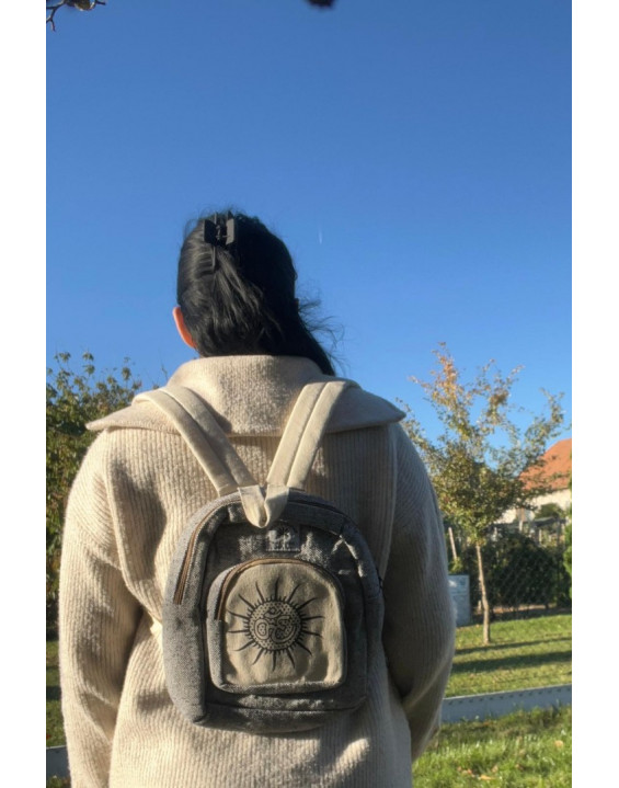 Ethno batoh z konope - OM malý